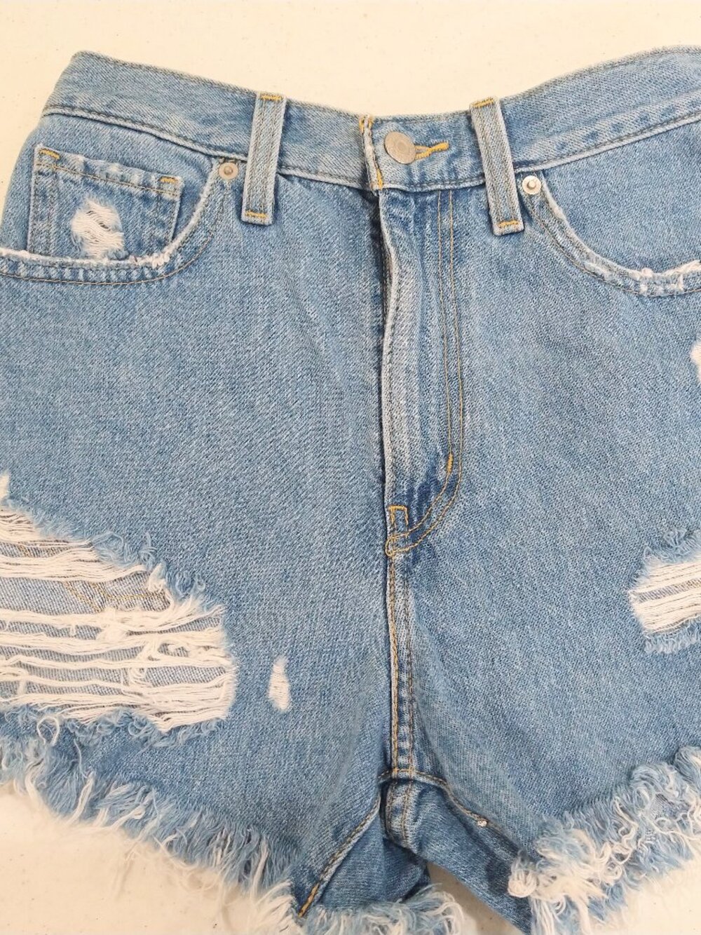 Women's Clothing Shorts | Levis Strauss & Co | Size M/25